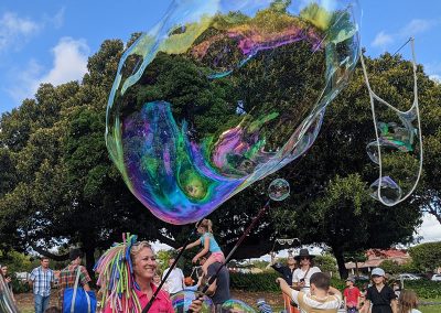 Big Bubbles, Giant Bubbles